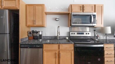 302 13th St S, Unit 536 in Birmingham, AL - Building Photo - Building Photo