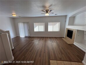 2092 Scanlon Ferry Ct in Las Vegas, NV - Building Photo - Building Photo