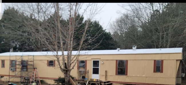 property at 3983 Roosevelt Hwy