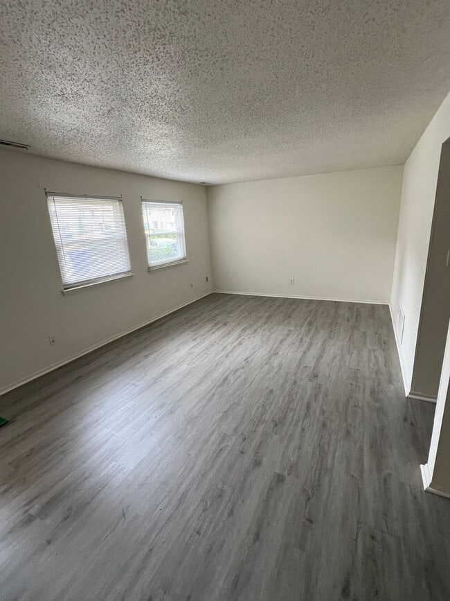 5302 Leicester Ct in Virginia Beach, VA - Building Photo - Building Photo