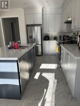 816 Griffin Trl in Peterborough, ON - Building Photo - Building Photo