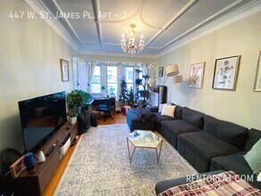 447 W St James Pl-Unit -2 in Chicago, IL - Building Photo - Building Photo