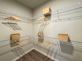 18300 Marvelous Pl in Cypress, TX - Building Photo