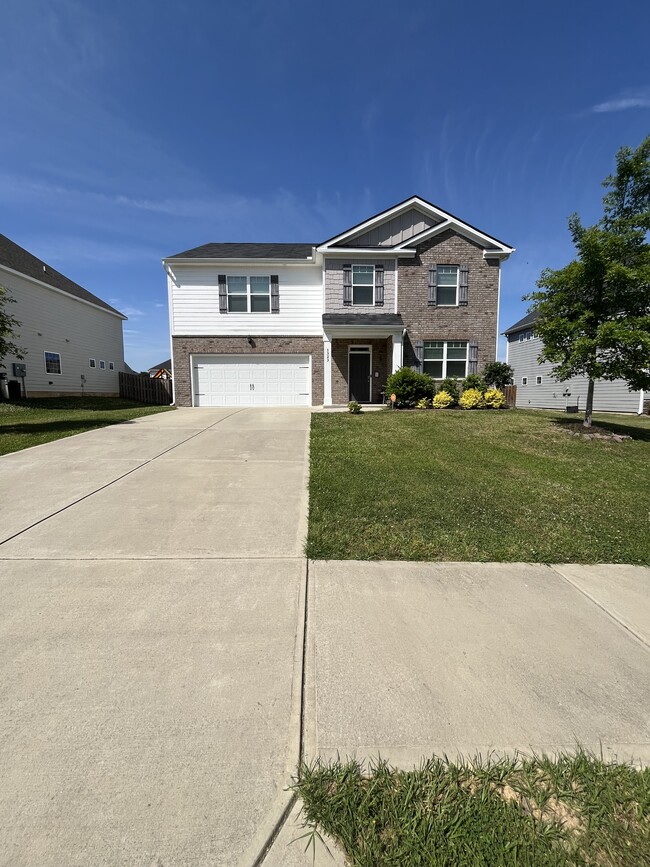 property at 1323 Weedon Dr