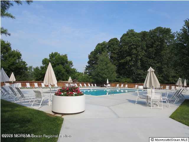 83 Bradford Ct in Matawan, NJ - Building Photo - Building Photo