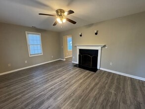 5641 Austell Powder Springs Rd in Austell, GA - Building Photo - Building Photo