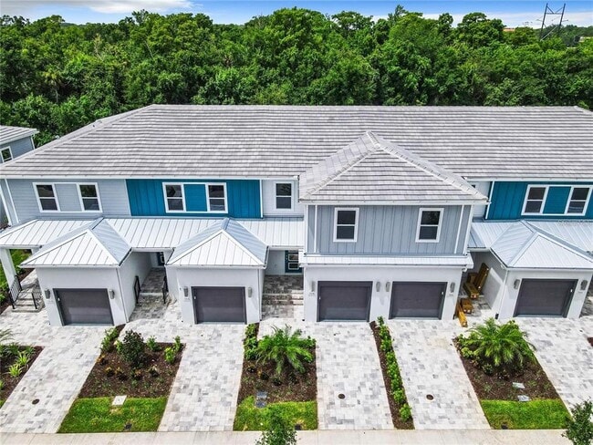 7874 Spectrum Dr in Kissimmee, FL - Building Photo - Building Photo