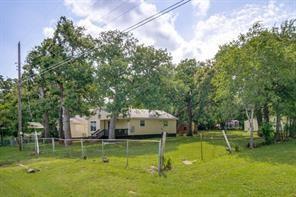 902 Travis Ave in Alvarado, TX - Building Photo - Building Photo