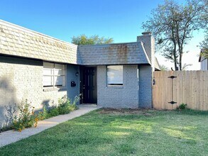 916 Delmar Cir in Moore, OK - Building Photo - Building Photo