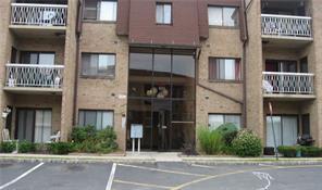 510 Kennedy Dr in Spring Valley, NY - Building Photo