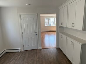 111 Mercer St, Unit 1 in Wallington, NJ - Building Photo - Building Photo
