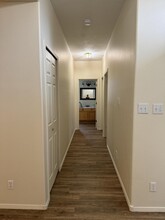 6933 Glen Hills Dr NE in Rio Rancho, NM - Foto de edificio - Building Photo