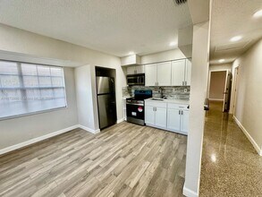 432 NE 22nd Ave in Pompano Beach, FL - Building Photo - Building Photo
