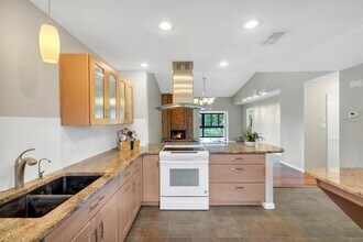 15 Escondido Cir, Unit 142 in Altamonte Springs, FL - Building Photo - Building Photo