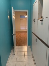 3204 Southern Hills Cir W in Jacksonville, FL - Building Photo - Building Photo