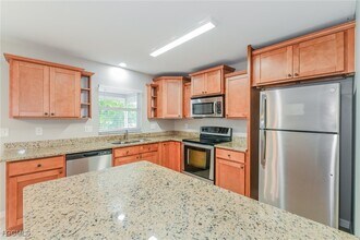 2815 NW 10th Terrace in Cape Coral, FL - Building Photo - Building Photo
