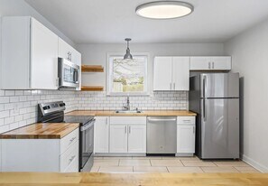 1215 Emmett Ave in Nashville, TN - Building Photo