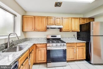 10613 Montrose Ave in Bethesda, MD - Building Photo - Building Photo