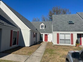 3 Hollycrest Blvd in Covington, LA - Building Photo