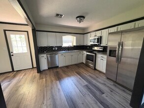 407 NW 53rd St in Lawton, OK - Building Photo - Building Photo