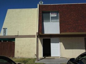 3540 Villa Knolls N Dr in Las Vegas, NV - Building Photo