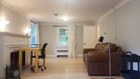 850 Dedham St, Unit 4 in Newton, MA - Foto de edificio - Building Photo