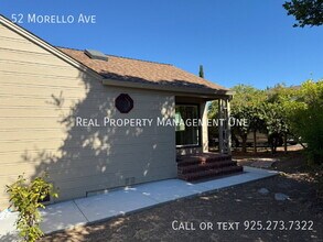 52 Morello Ave in Martinez, CA - Building Photo - Building Photo