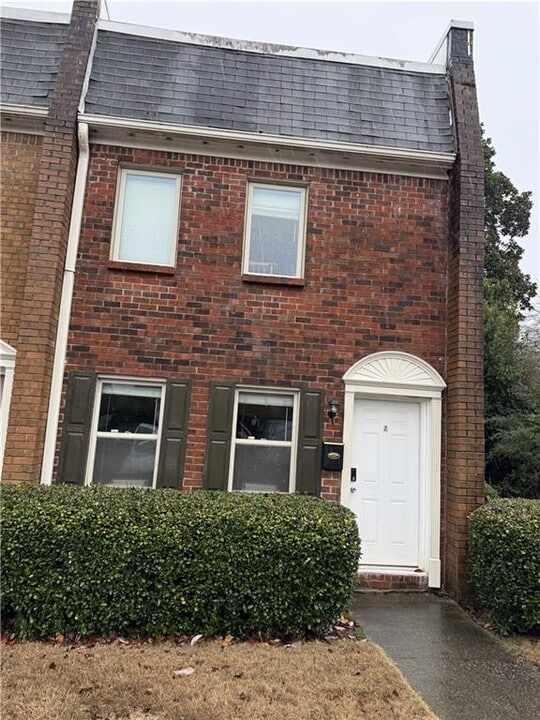 265 Winding River Dr in Sandy Springs, GA - Building Photo