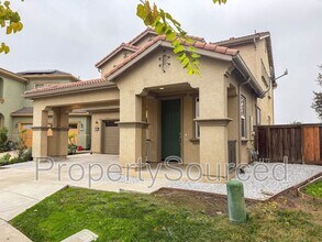 17340 Ferndale St in Lathrop, CA - Foto de edificio - Building Photo