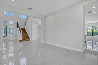 13025 Feathering Wy in Palm Beach Gardens, FL - Building Photo - Building Photo