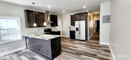 493 Washington St in Newark, NJ - Building Photo - Building Photo