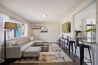 3310 Ivy St in Denver, CO - Building Photo - Building Photo