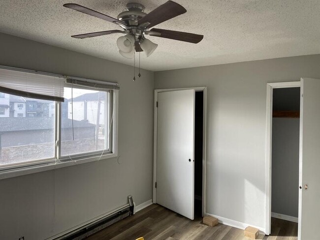 325 Clymer Rd in Hiawatha, IA - Building Photo - Building Photo