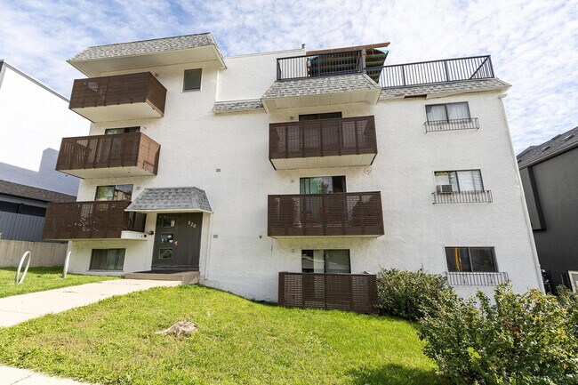 Jay's Place in Calgary, AB - Building Photo - Building Photo