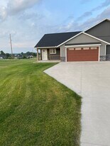 501 Alyssa St in Tomah, WI - Building Photo