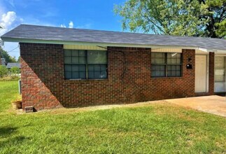 2022 Arkansas Ave in Conway, AR - Building Photo - Building Photo