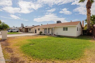 5237 E Windsor Ave in Phoenix, AZ - Building Photo - Building Photo
