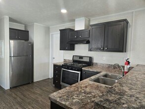 214 Cardinal Ln in Madison, WI - Building Photo - Building Photo