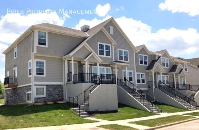 property at 201 N Ferrel St