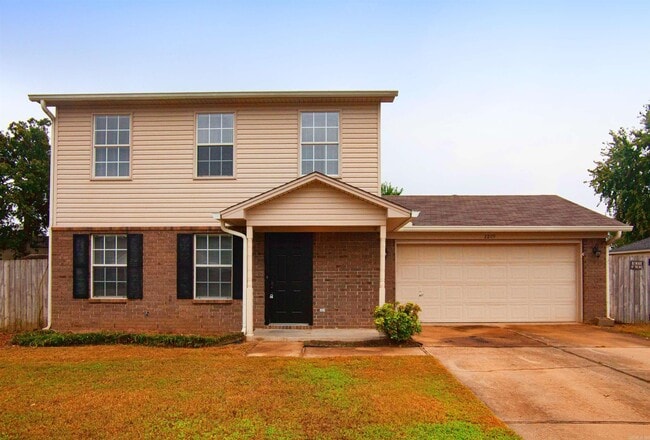 property at 2209 Lakeshore Dr