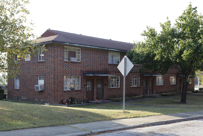 Great Hills Apartments in Columbus, GA - Building Photo - Building Photo