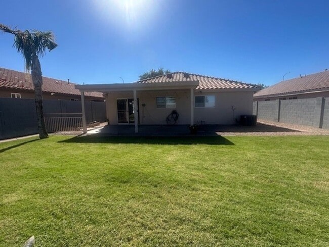 8112 E Olla Ave in Mesa, AZ - Building Photo - Building Photo