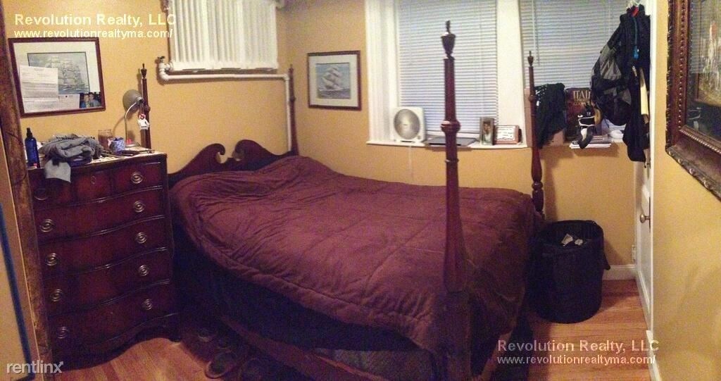 5 Colliston Rd-Unit -Apt B in Boston, MA - Building Photo