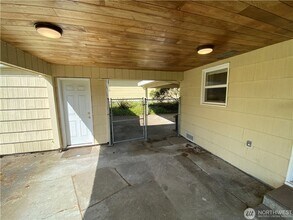 4807 S 172nd Pl in Seatac, WA - Building Photo - Building Photo