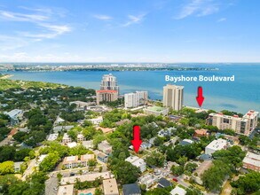 Texas Apartments in Tampa, FL - Foto de edificio - Building Photo