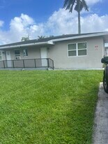 3890 Lakewood Rd in Palm Springs, FL - Building Photo