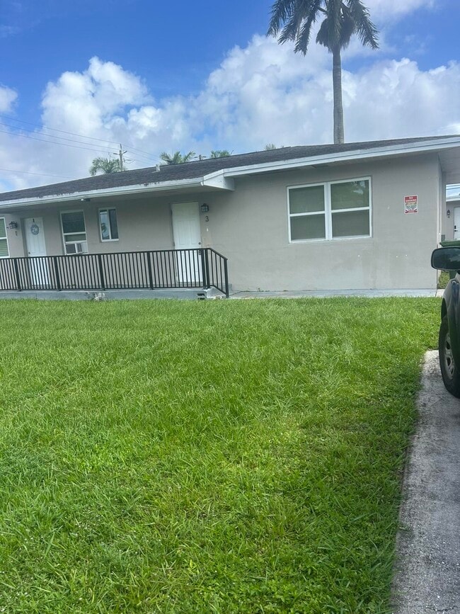 property at 3890 Lakewood Rd