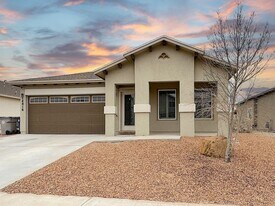 14816 Hunters Grove Ave in El Paso, TX - Building Photo