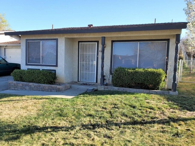 6816 Hemp Ct in Lancaster, CA - Building Photo - Building Photo