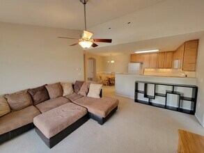 4755 Hahns Peak Dr, Unit 201 in Loveland, CO - Foto de edificio - Building Photo